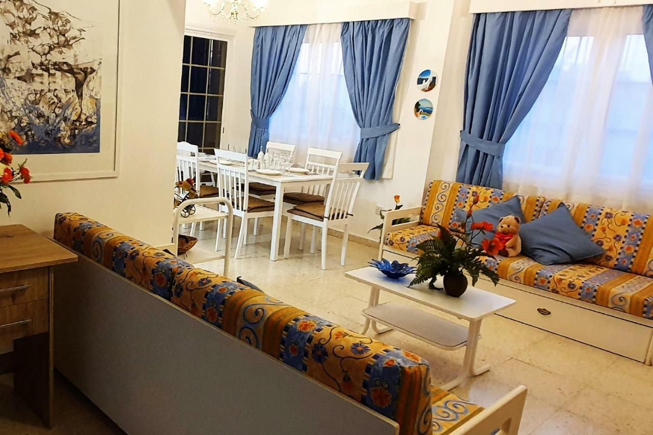 Easystay Two Bedroom Apartment Larnaca Exteriör bild