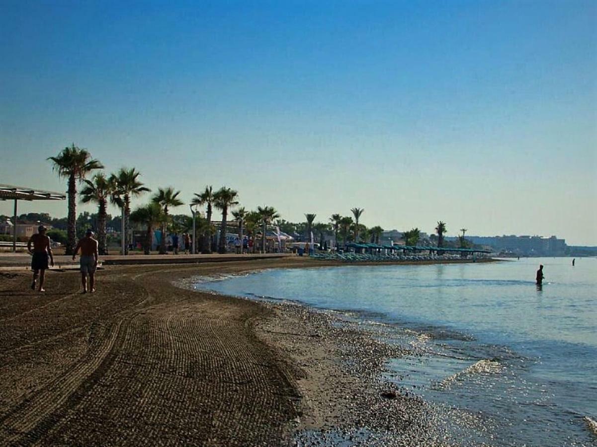 Easystay Two Bedroom Apartment Larnaca Exteriör bild